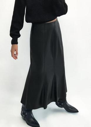 Спідниця міді зі штучної шкіри zara розмір м, xl