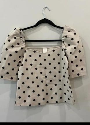 Блуза фирменная.