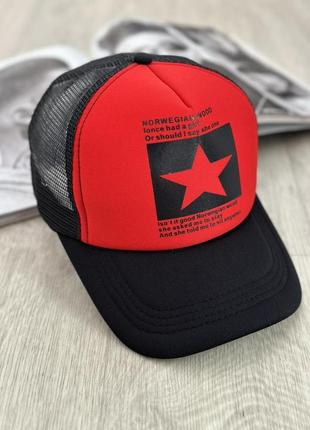 Кепка тракер с сеточкой звезда  черный с красным 56-61р  (8098)