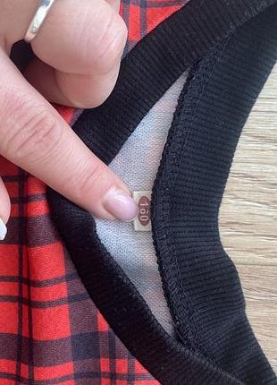 Червона сукня 3