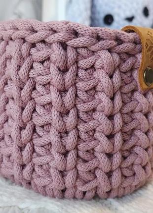 Вязаная маленькая корзина для мелочей 10 см розовая