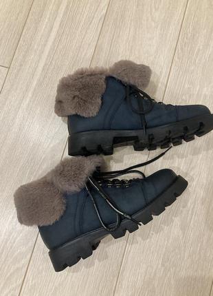 Женские ботинки