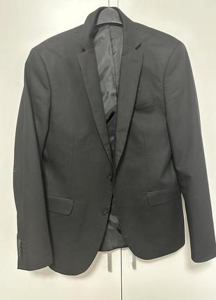 Чоловічий жакет