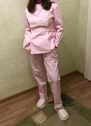 Медицинский костюм