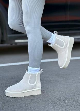 Женские ботинки