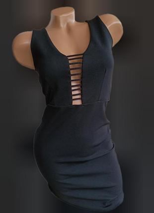 Черное женское платье