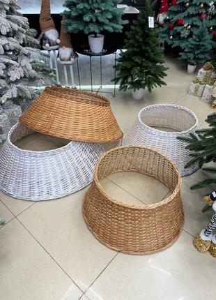 Плетеные корни под елку