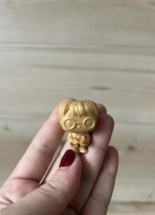 Колекційна золота фігурка гаррі поттер з колекції kinder joy