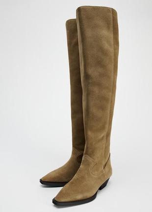 Высокие ковбойские замшевые бежевые сапоги zara new