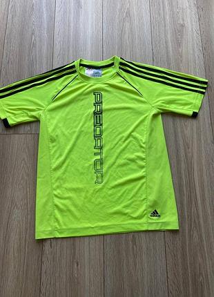 Футболка adidas predator