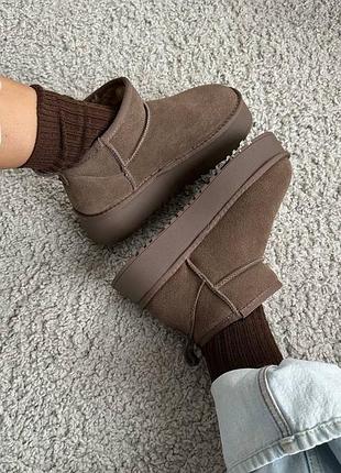 Женские замшевые угги на платформе мини  шоколад