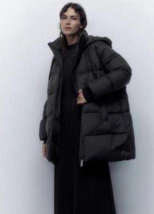 Zara пуховик, мега удобный и теплый