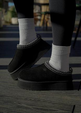 Уггі уггі zoom vomero 5 white/black