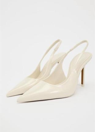 Туфли с открытой пяткой zara