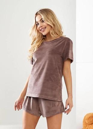 Велюрова піжама 2в1 футболка + шорти (мокко)