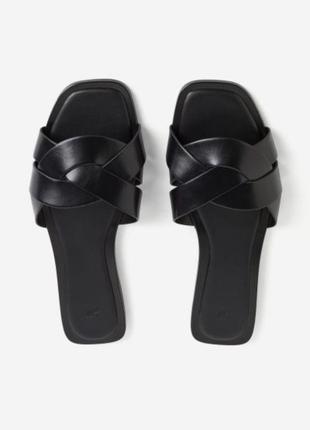 Плетені шльопанці h&m
