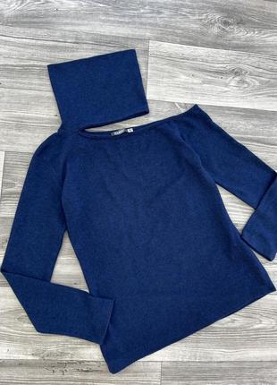 Теплий гольф з ефектним розрізом8 фото