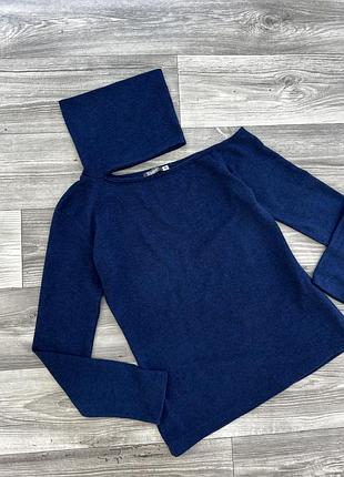 Теплий гольф з ефектним розрізом6 фото