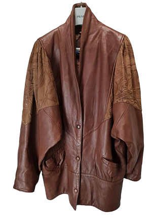 Вінтажна красива шкіряна куртка