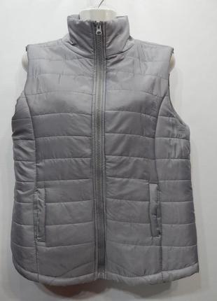 Жилет женский демисезонный на подкладке rue21. р. 44-46 187r (только в указанном размере, только 1 шт)