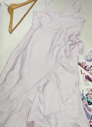 Сукня довга бузкового кольору на запах з рюшами на бретелях від бренду hm m2 фото