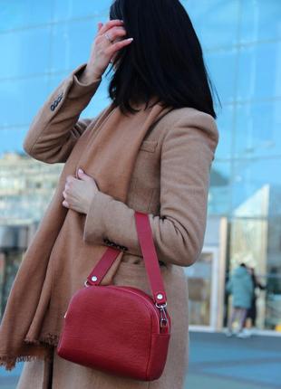 Женская кожаная сумка виктория красный dekey