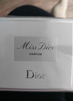 Парфюмированная женская вода
christian dior miss dior eau de parfum