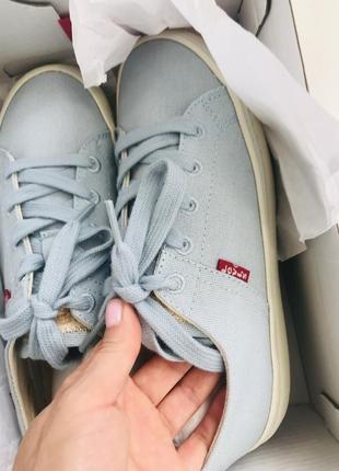 Шикарные кеды levi’s premium 38