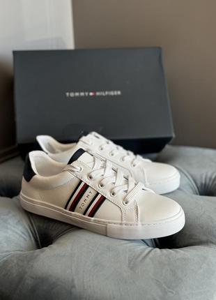 Кроссовки tommy hilfiger 37 размер