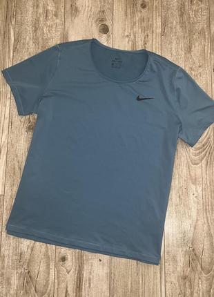 Тренировочная футболка для занятий спортом nike dri-fit7 фото
