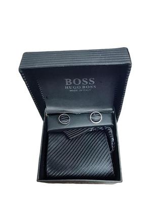 Набір галстук і запонки та платок hugo boss