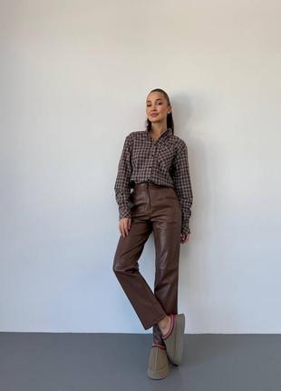 Брюки из экокожи утепленные замшей