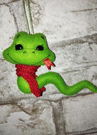 Іграшка із фетру змія-символ року