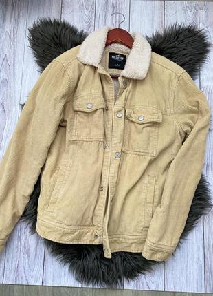 Вкорочена вельветова куртка hollister