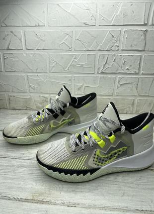 Круті баскетбольні кросівки nike kyrie flytrap 5