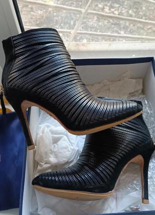 Чоботи aquazzura