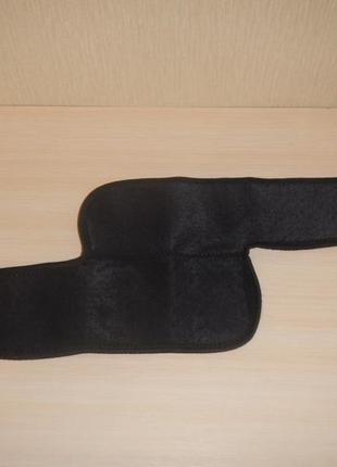 Неопреновый наколенник lonsdale