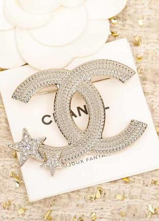 Брошка chanel 6