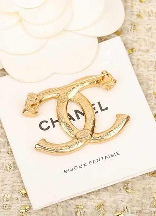Брошка chanel 10