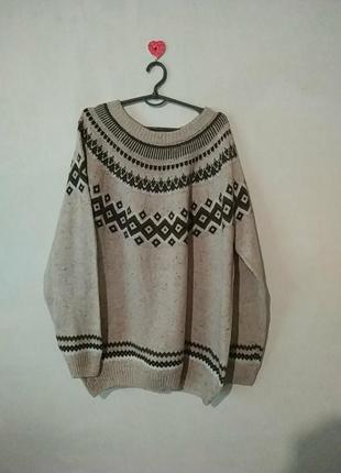 Светр жіночий