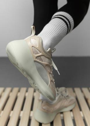 Женские кроссовки boost нюдовые9 фото