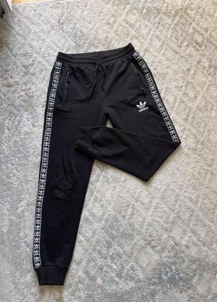 Спортивные женские штаны adidas l/xl