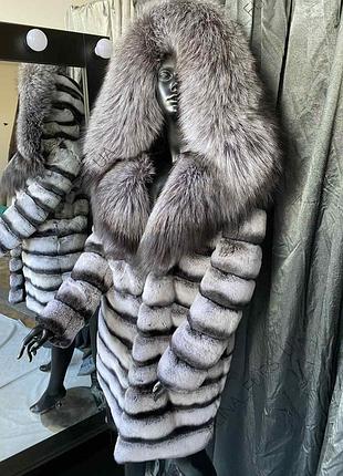Длинная шубка из натурального меха кролика рекса с глубоким капюшоном чернобурки