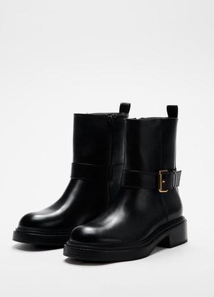 Черные ботинки женские с пряжкой zara new