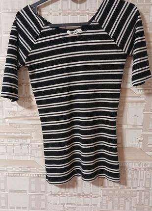 Футболка черно-белая