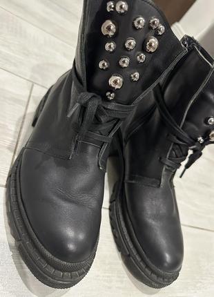 Зимові шкіряні ботинки чорні