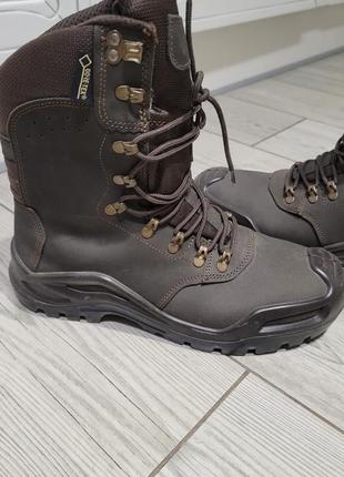 Берци черевики бойовi  gore-tex