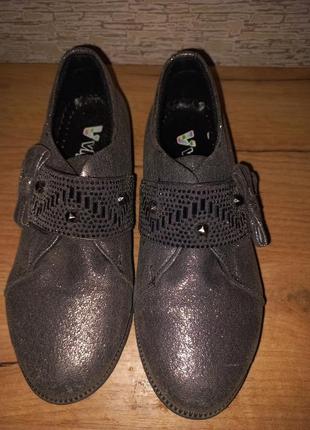 Святкові туфлі 34 розмір