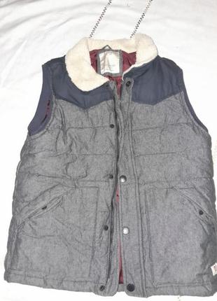 Жилетка