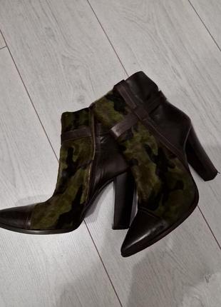 Черевики жіночі